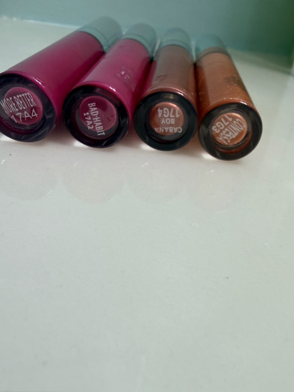 Random Beauty Bundle - Picture 3 of 7